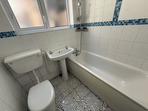 Photo 4- click for photo gallery